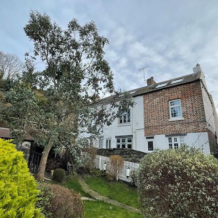Demeter Cottage 휫비 외부 사진